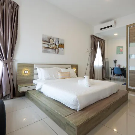 2 Parking Spacious Home Near R&F Mall - Seaview & Netflix Johor Bahru Exterior photo